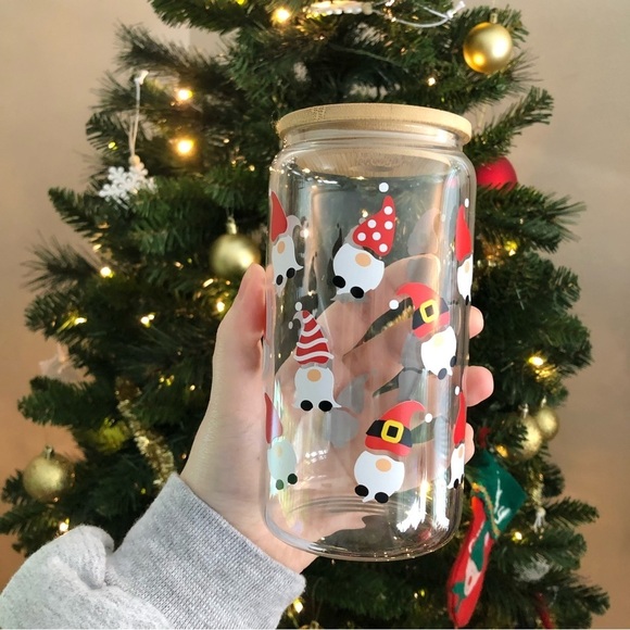 Christmas Gnomes Glass 16 oz cup - Picture 2 of 2